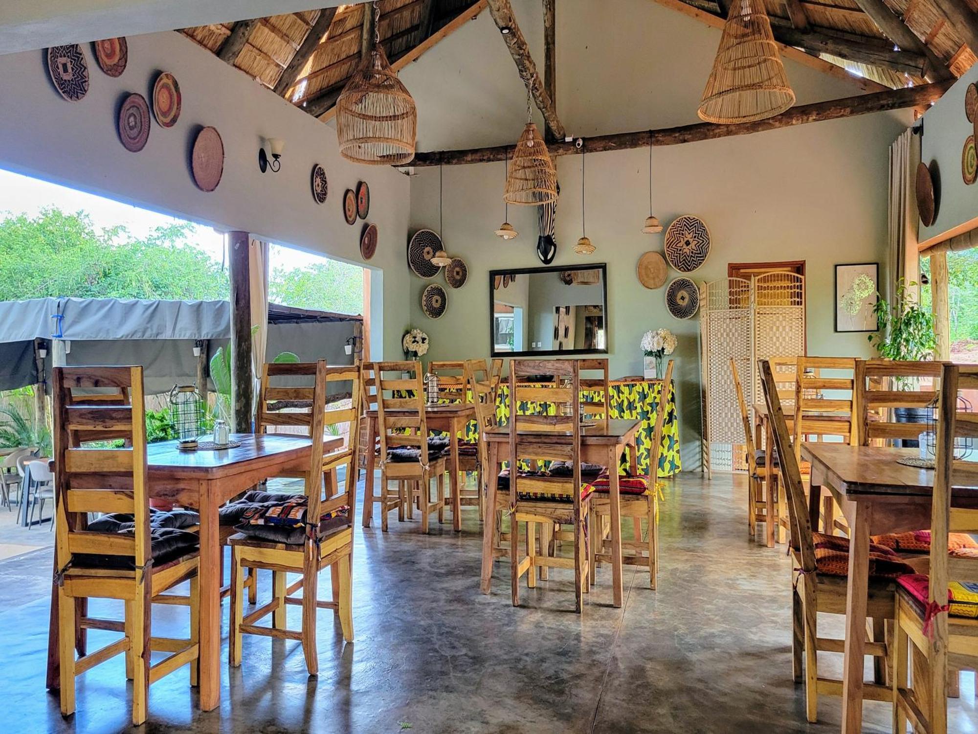 The Nkhosi Livingstone Lodge And Spa Exterior foto